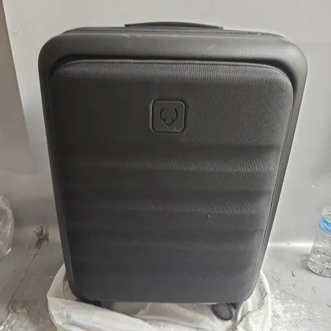 ANTLER ICON STRIPE WHEELED SUITCASE IN BLACK 