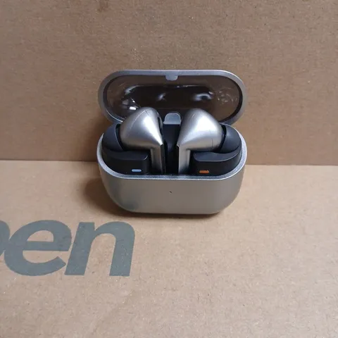 AIRPODS PRO-STYLE WIRELESS EARBUDS WITH CHARGING CASE. BRAND UNSPECIFIED.