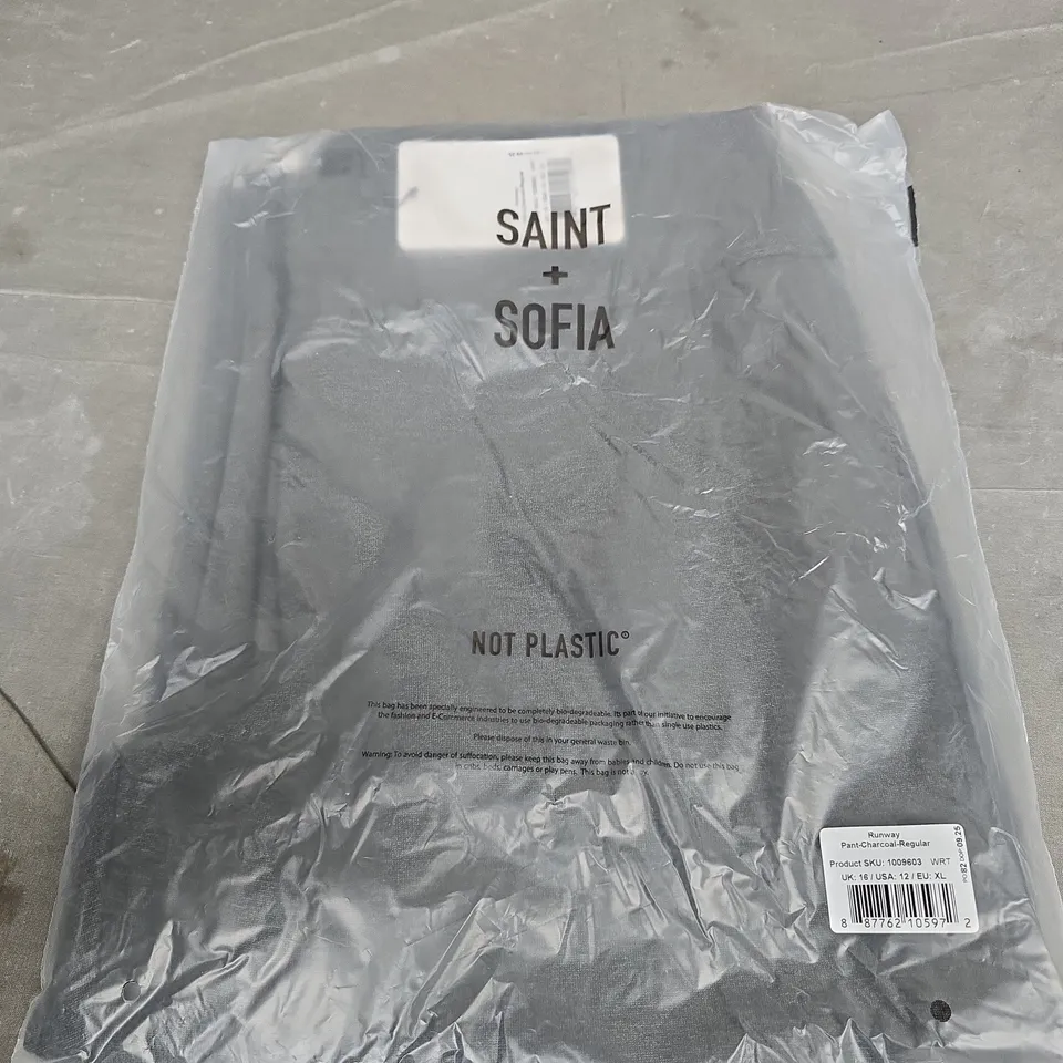 SAINT + SOFIA RUNWAY PANT – CHARCOAL, UK 16 (USA 12 / EU XL) – WOMEN'S