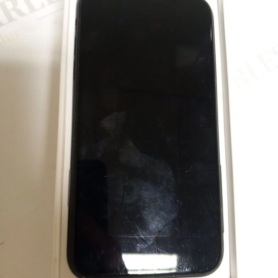 BOXED APPLE IPHONE XR MOBILE PHONE