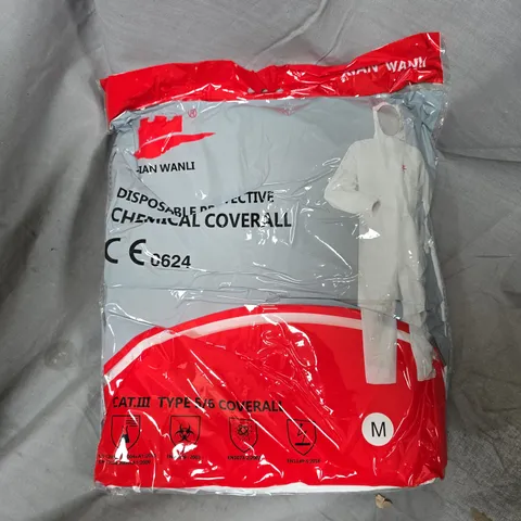 APPROXIMATELY 25 DISPOSABLE PROTECTIVE CHEMICAL COVERALLS IN WHITE - MEDIUM