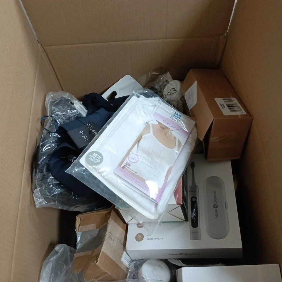BOX OF APPROXIMATELY 15 ASSORTED HOUSEHOLD ITEMS TO INCLUDE INFRARED KNEE WRAP, WHITE SWAN CAMISOLE, EMRECO STRETCH TROUSERS ETC 