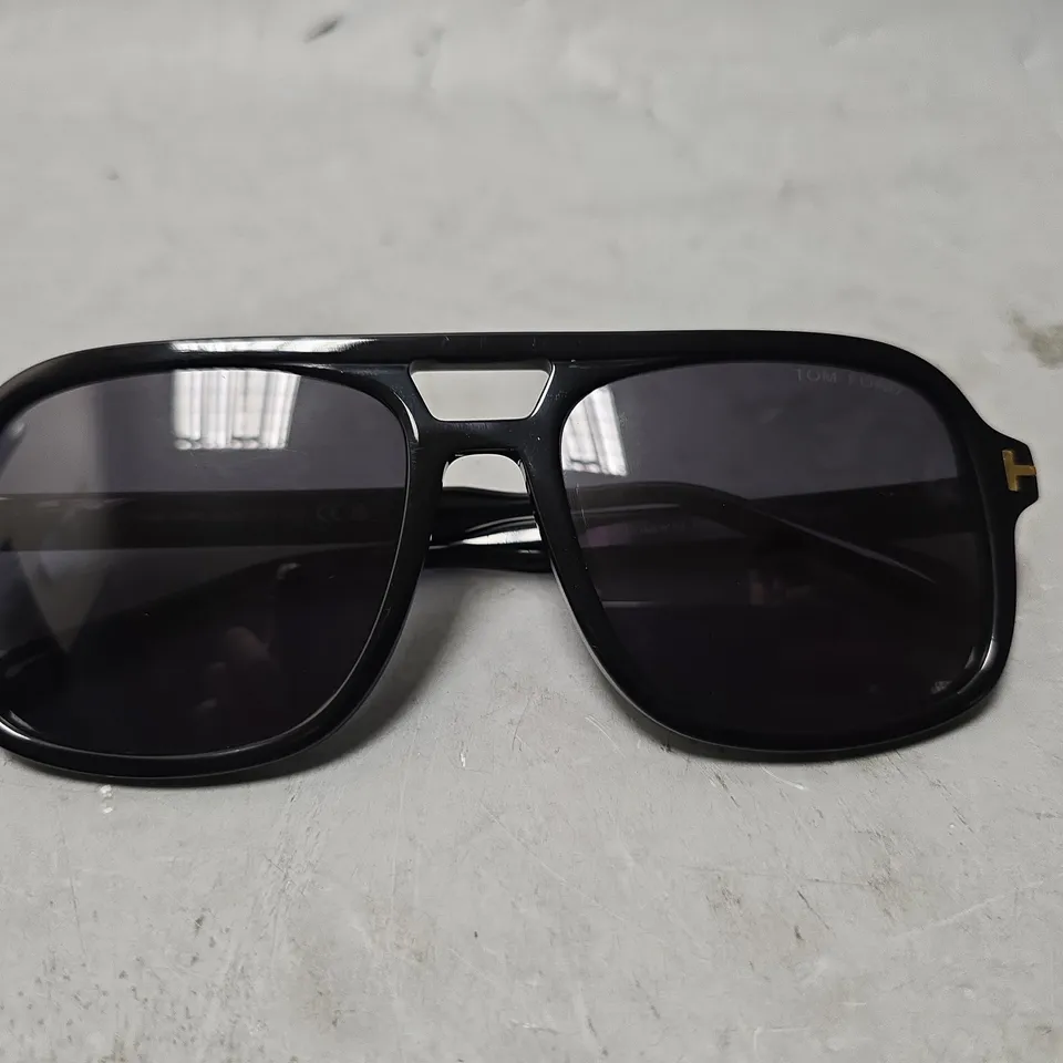 BOXED TOM FORD MEN'S FALCONER SUNGLASSES