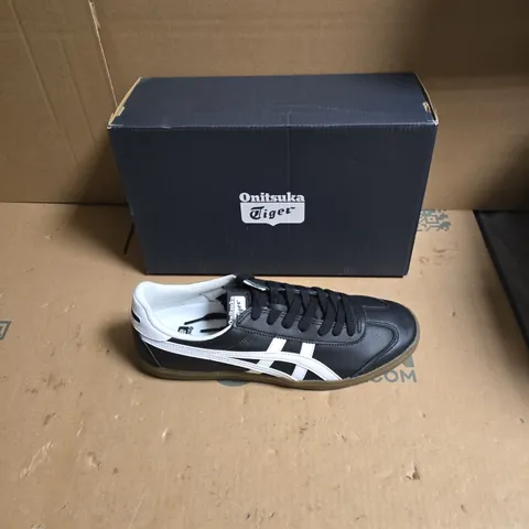 ONITSUKA TIGER SNEAKERS – BLACK/WHITE, MEN'S FOOTWEAR - UK SIZE 8.5