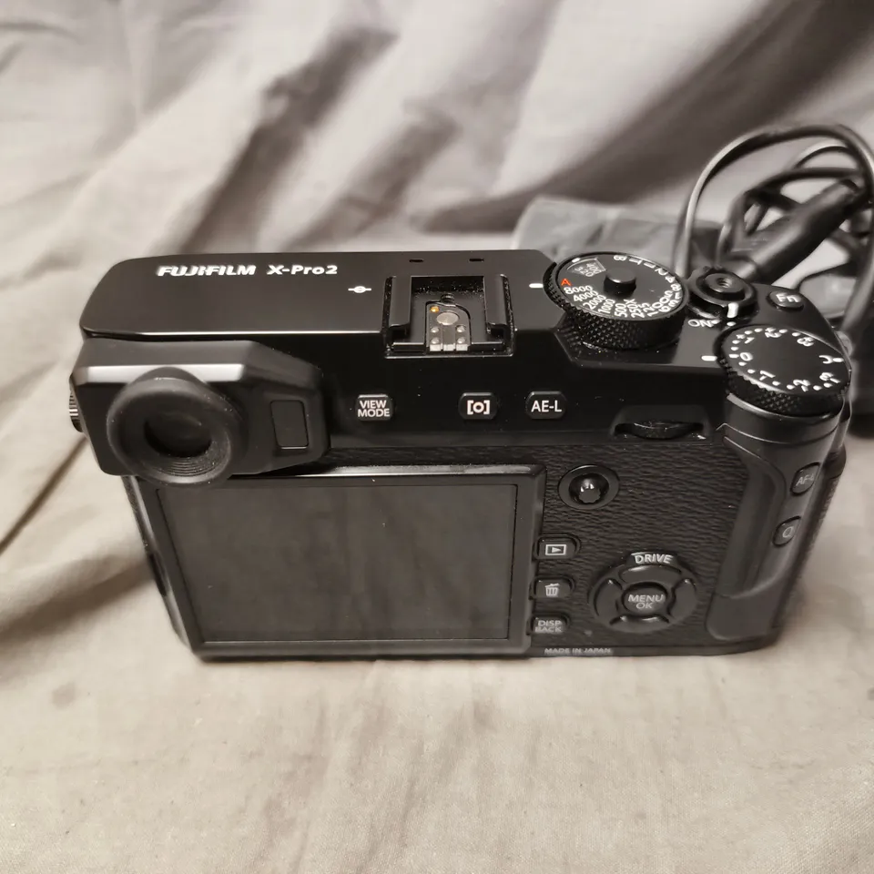 FUJIFILM X-PRO2 DIGITAL CAMERA BODY – BOXED WITH CHARGER