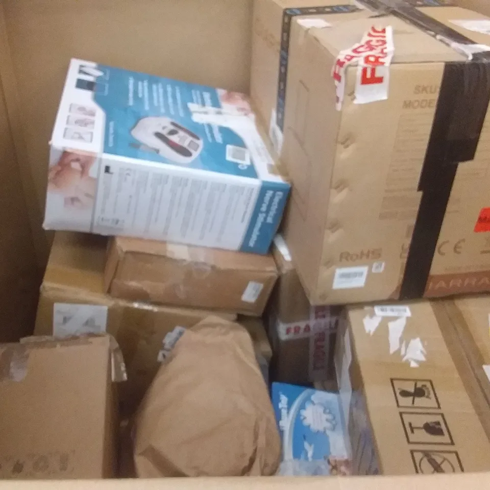 PALLET OF ASSORTED ITEMS INCLUDING AIR COOLER, DUAL LONG ARM TV WALL MOUNT, WALL MOUNTED CHIN UP BAR, FORGING MOUNT TV WALL MOUNT, HOMEBASE ROUND PARASOL BASE, ARTIC MAX 24 LITRE COOL BOX