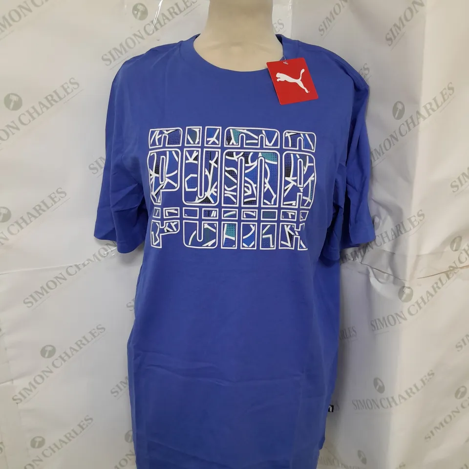 PUMA GRAPHIC SUMMER TEE IN ROYAL SAPPHIRE SIZE M