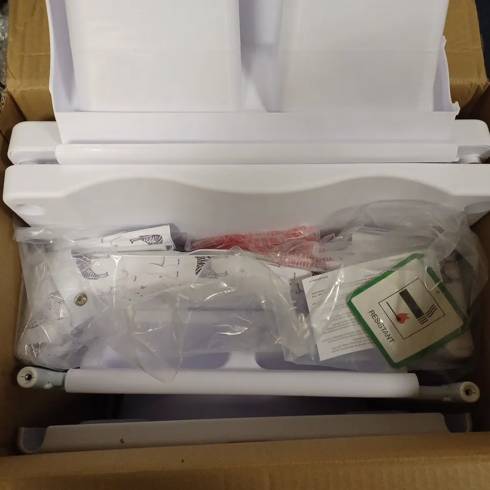 BOXED SAMANTHA FAIERS MBCH CHANGING UNIT SCRUB-A-DUB-DUB