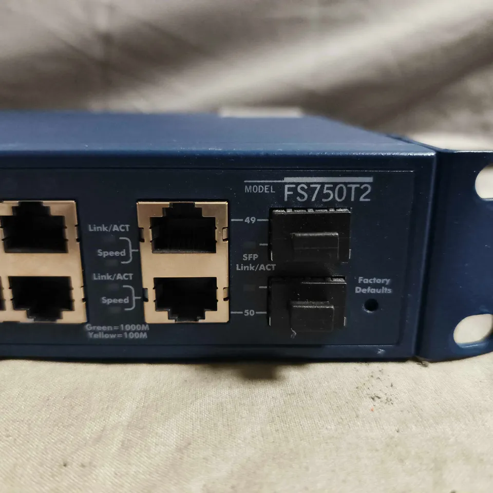 NETGEAR PROSAFE FS750T2 48-PORT 10/100 SMART SWITCH WITH 2 GIGABIT PORTS