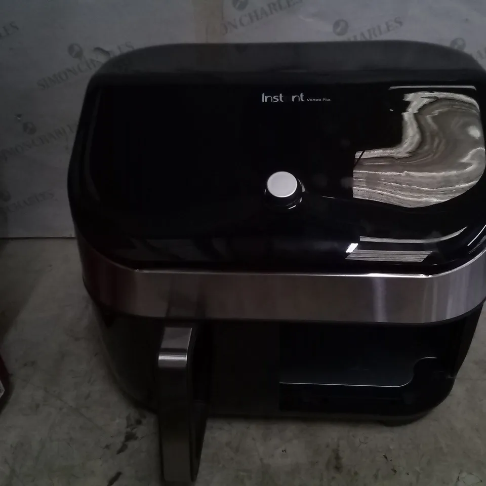 BOXED INSTANT VORTEX 8 IN 1 DUAL AIR FRYER 7.6L 