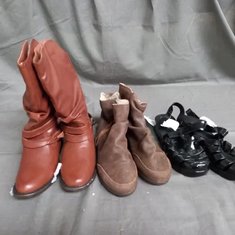 APPROXIMATELY 10 PAIRS OF ASSORTED KIDS SHOES IN VARIOUS STYLES AND SIZES