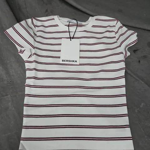 BERSHKA STRIPED T‑SHIRT, WHITE WITH BURGUNDY STRIPES, SIZE S (UK 10-12)