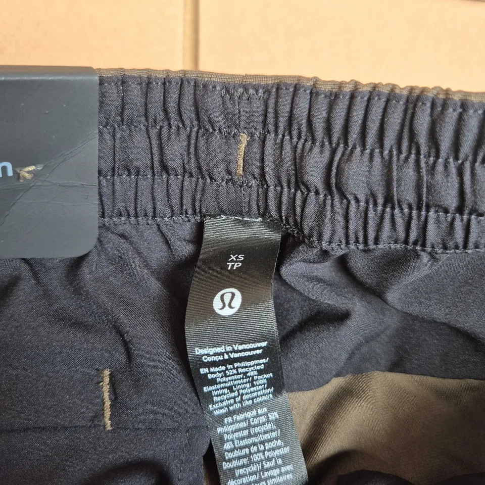LULULEMON WARPSTREME SLIM PULL-ON PANT – UK XS (US XS), BROWN