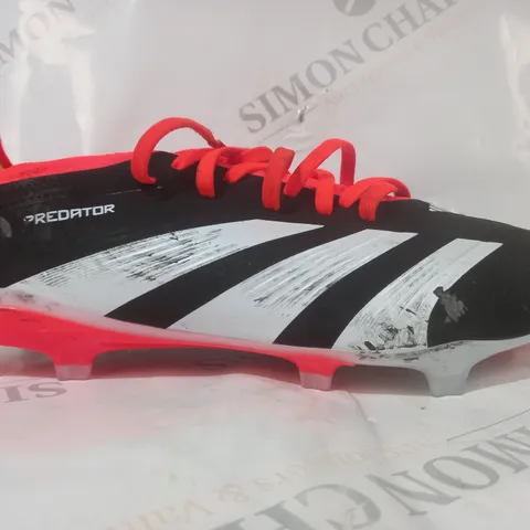 PAIR OF ADIDAS PREDATOR FOOTBALL BOOTS IN BLACK/ORANGE/WHITE UK SIZE 8.5