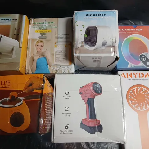 LOT OF 10 ASSORTED HOUSEHOLD ITEMS TO INCLUDE AMBIENT LIGHT, HANDHELD FAN AND AIR COOLER