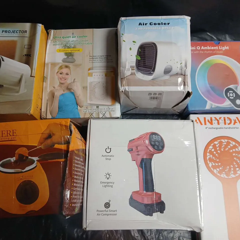 LOT OF 10 ASSORTED HOUSEHOLD ITEMS TO INCLUDE AMBIENT LIGHT, HANDHELD FAN AND AIR COOLER