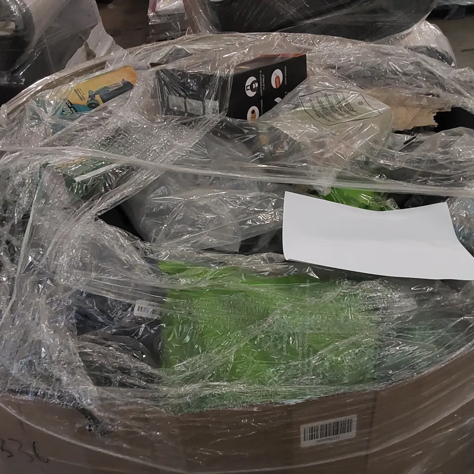 PALLET TO CONTAIN A LARGE ASSORTMENT OF GARDEN HOSE PRODUCTS 