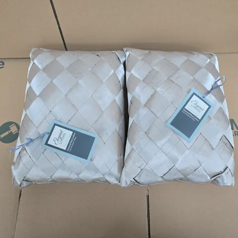 PAIR OF ELEGANT LIVING DIAMOND PLEAT CUSHION– LIGHT GREY