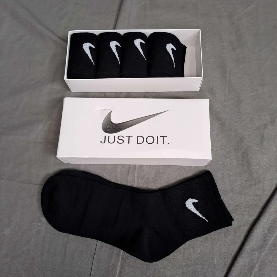 NIKE 5PACK CREW SOCKS IN BLACK SIZE UNSPECIFIED