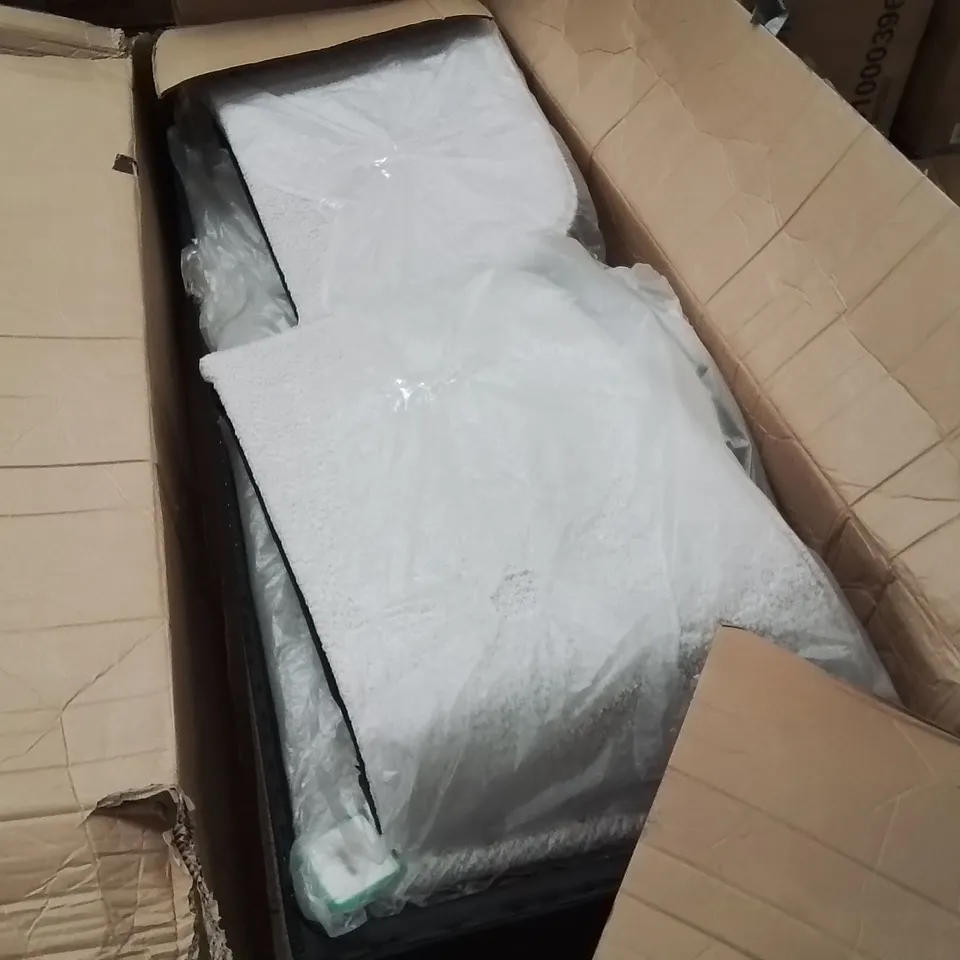 BOXED LOREN 3 SEATER LIGHT GREY CLASSIC BOUCLE FABRIC 