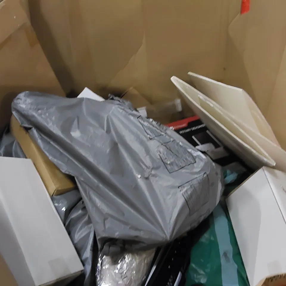 PALLET OF ASSORTED ITEMS INCLUDING: DEHUMIDIFIER, PRAM, ORNAMENT BOX, POTS AND PANS, PUMPKIN LIGHT