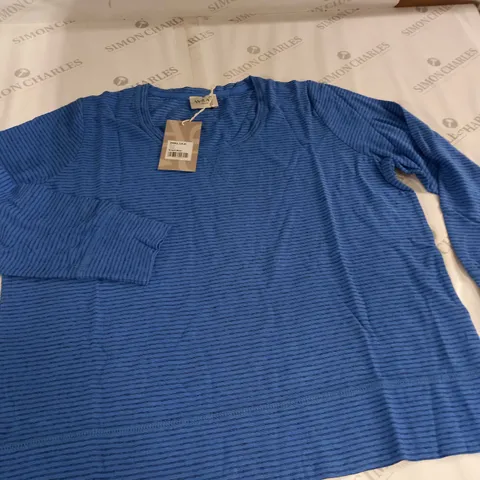 WRAP BRIGHT BLUE ROUND NECK T-SHIRT - UK 14