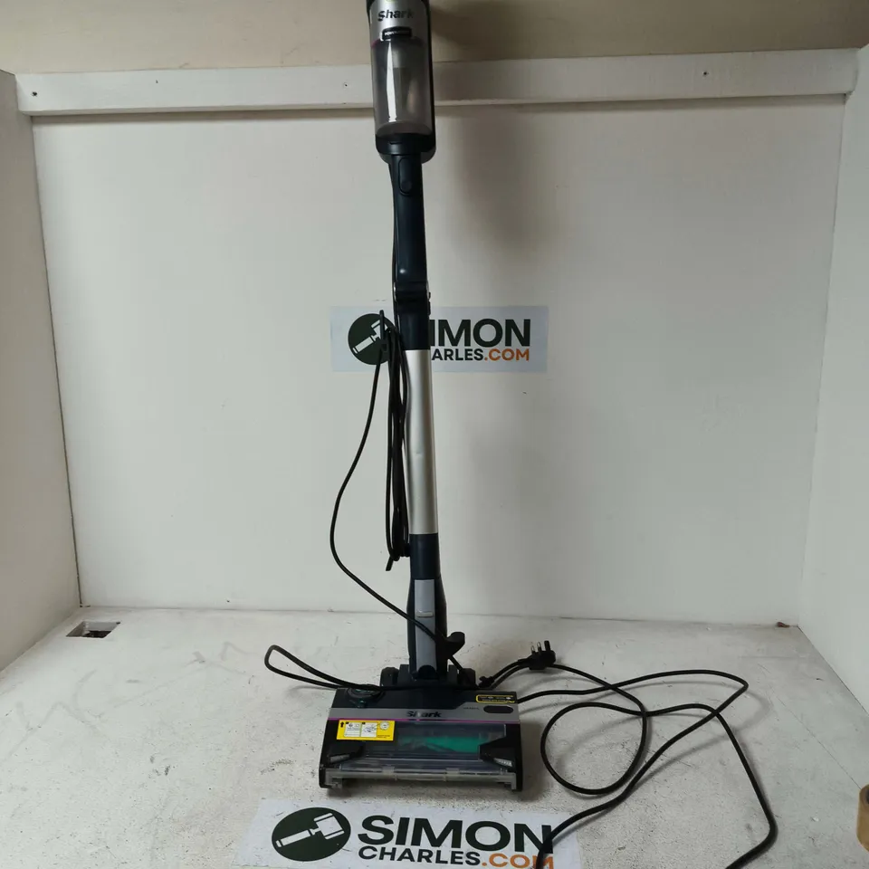 SHARK POWERDETECT STICK VACUUM CLEANER
