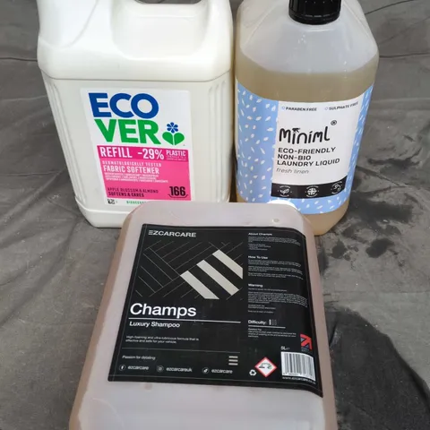 APPROXIMATELY 3 ASSORTED HOUSEHOLD LIQUID PRODUCTS TO INCLUDE LAUNDRY LIQUID, FABRIC SOFTENER, CAR SHAMPOO ETC 