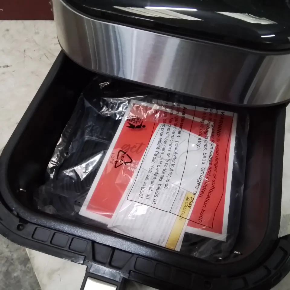 INSTANT VORTEX PLUS 6 IN 1 AIR FRYER