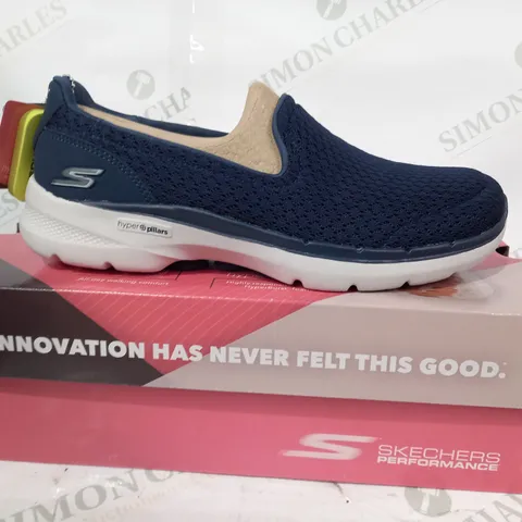 BOXED PAIR OF SKECHERS GO WALK 6 SHOES IN NAVY UK SIZE 5