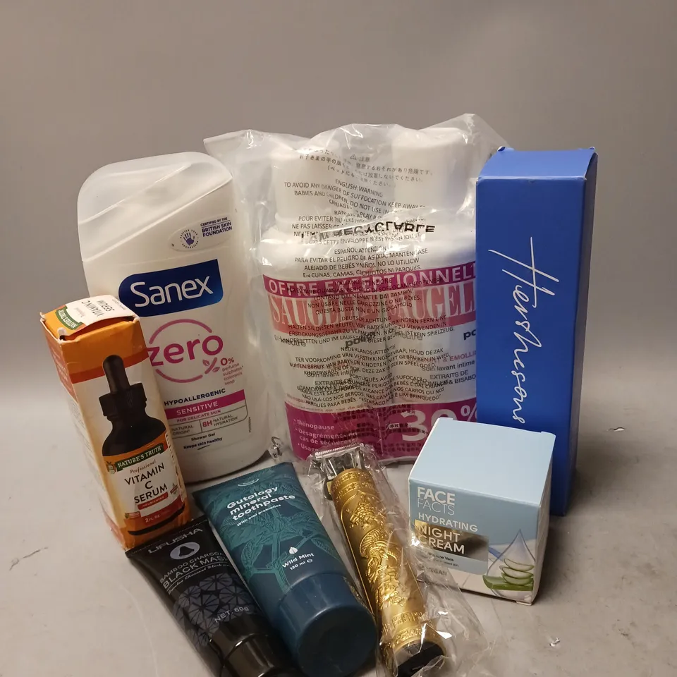 BOX OF APPROXIMATELY 10 COSMETIC ITEMS TO INCLUDE - HERSHEONS ZHOOSH FOAM - NATURE'S TRIP VITAMIN C SERUM - SANEX HYPOALLERGENIC SHOWER GEL - ETC