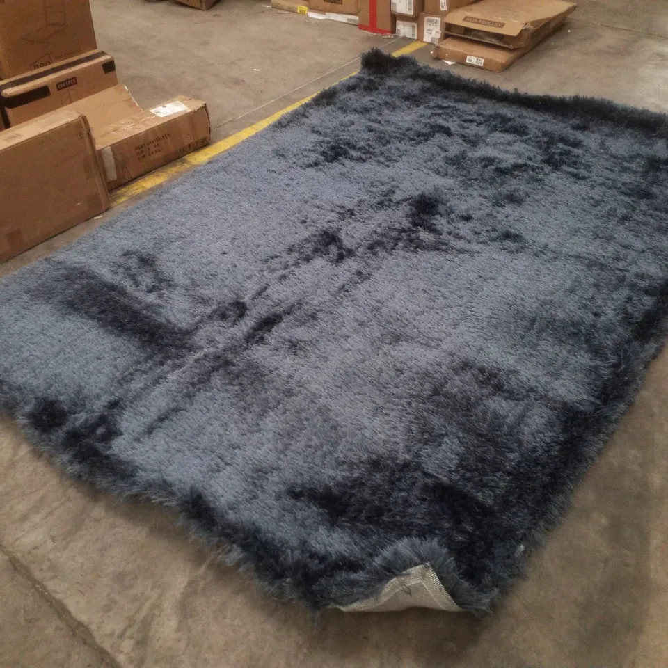 QUALITY DESIGNER AREA RUG APPROXIMATELY 200×290CM