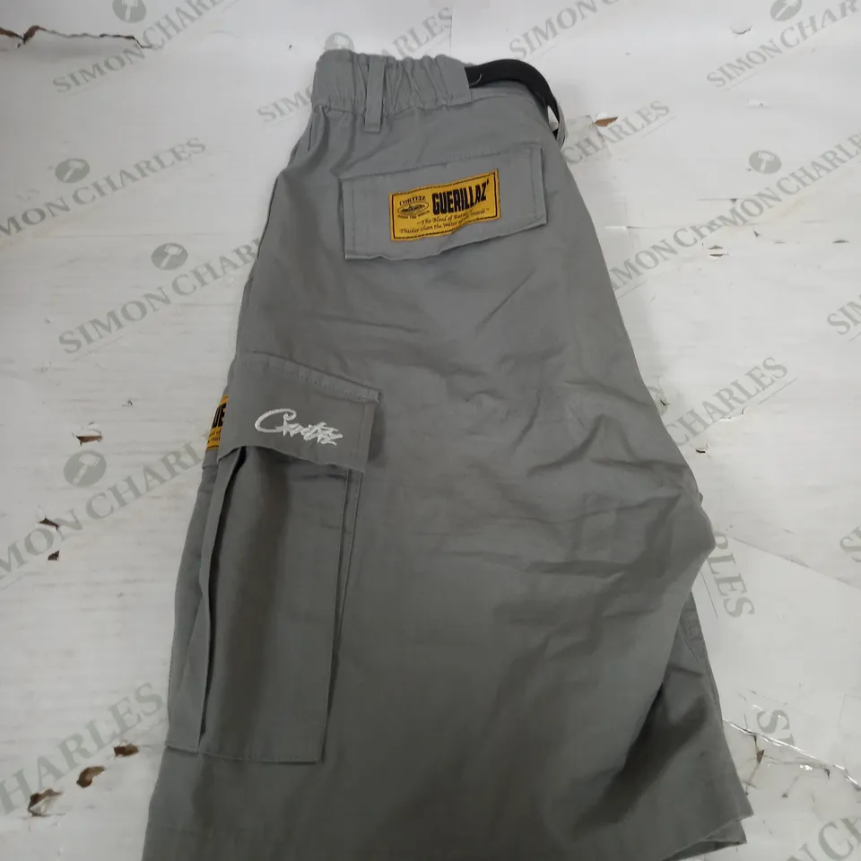 CORTEIZ CASUAL SHORTS SIZE M