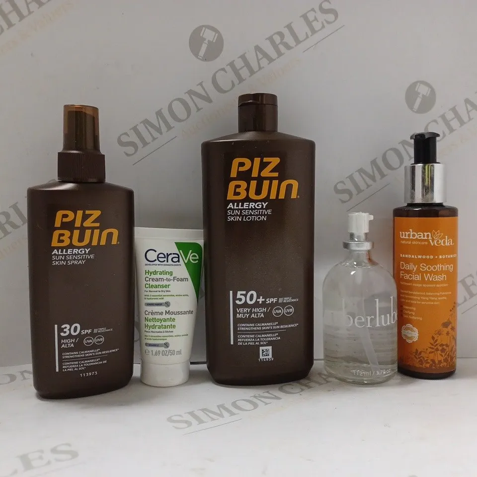 BOX OF APPROX 16 ASSORTED HEALTH AND BEAUTY ITEMS TO INCLUDE - PIZ BUIN SKIN LOTION 50+ - UBERLUDE LUXURY LUBRICANT SILICONE 100ML - CERAVE HYDRATING CLEANSER ECT