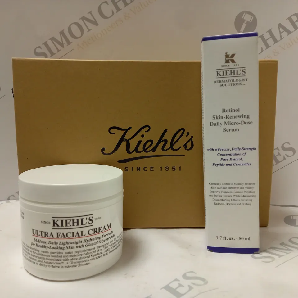 BOXED KIEHL'S SKINCARE GIFT SET 