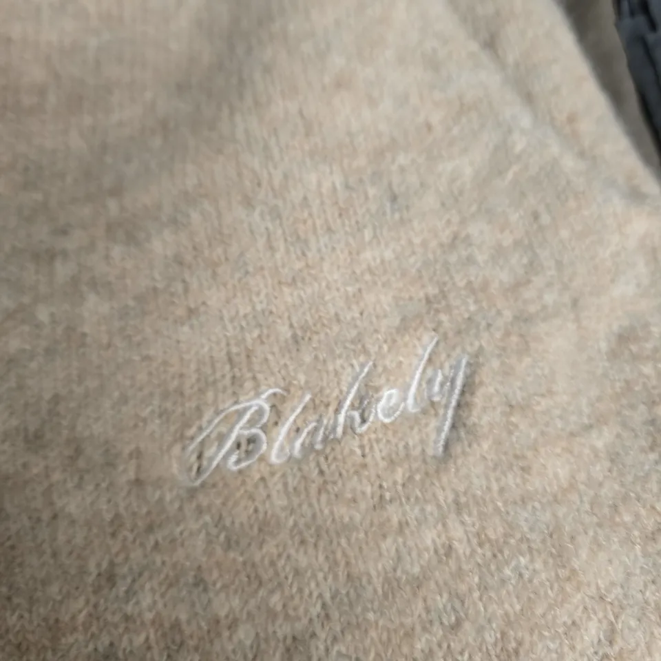 BLAKELY BEIGE LOUNGE PANTS – SIZE M