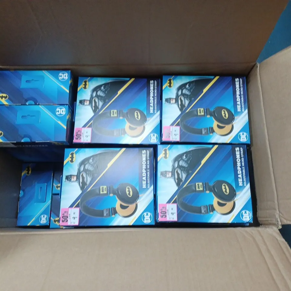 APPROXIMATELY 20 DC BATMAN HEADPHONES