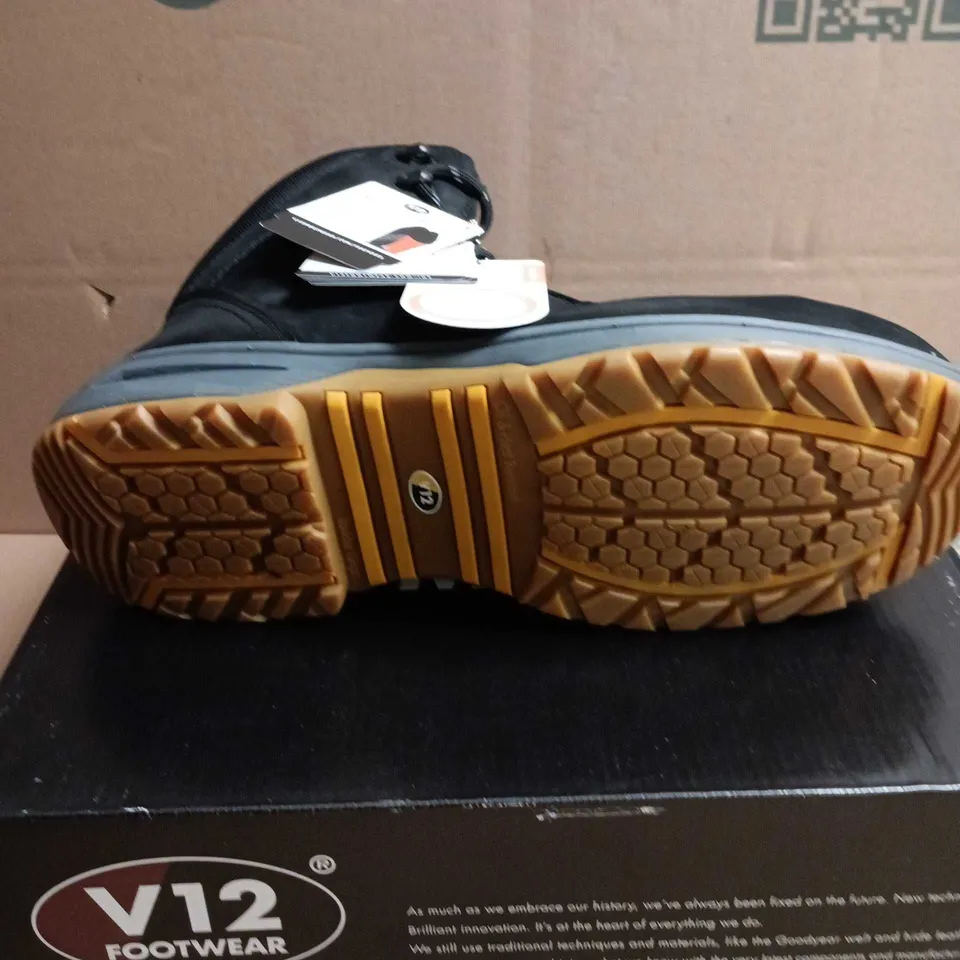 BOXED PAIR OF V12 FOOTWEAR LYNX IGS WATERPROOF BOOTS – BLACK, UK 9