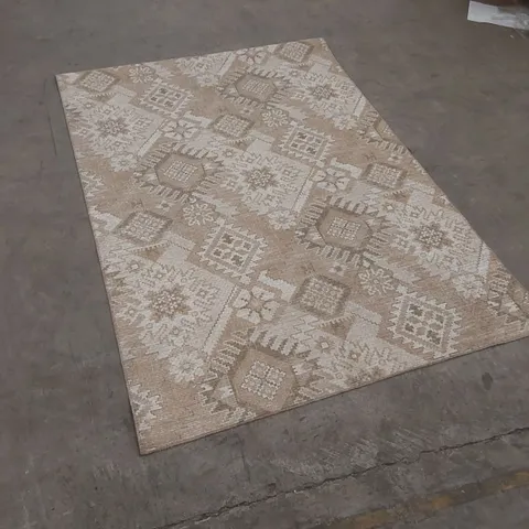 QUALITY DESIGNER AREA RUG - APPROXIMATELY 165 x 114cm