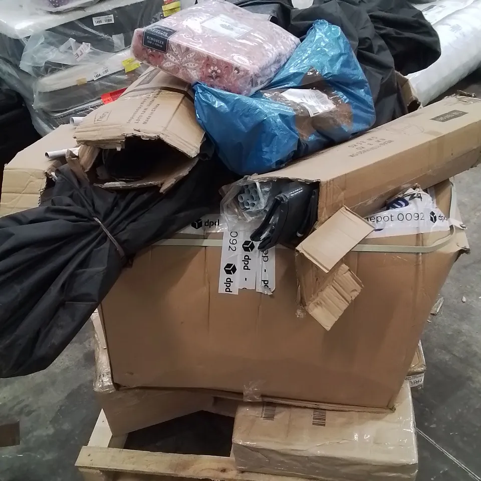 PALLET CONTAINING VARIOUS ASSORTED BOXED CUSTOMER RETURNS AND HOUSEHOLD ITEMS 