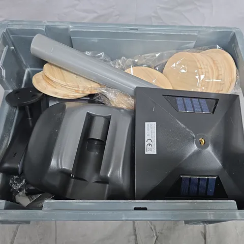 APPROXIMATELY 20 ASSORTED HOUSEHOLD ITEMS