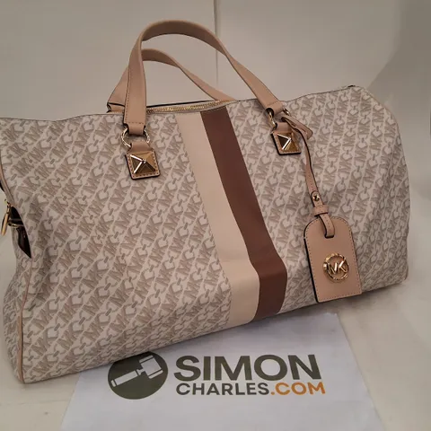 MICHAEL KORS
GRAYSON EXTRA-LARGE DUFFLE BAG