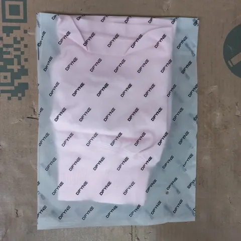 BAGGED DFYNE SHORTS IN PINK SIZE SMALL