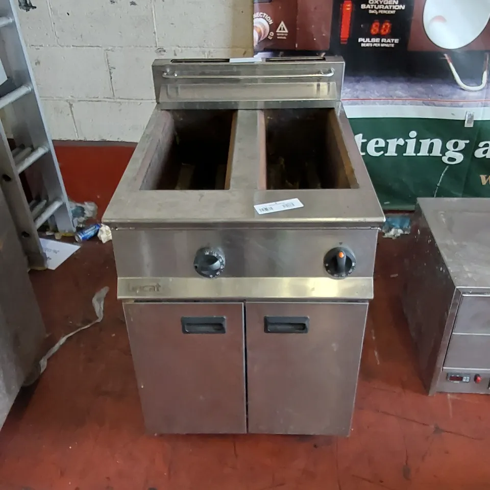 LINCAT TWIN GAS FRYER 