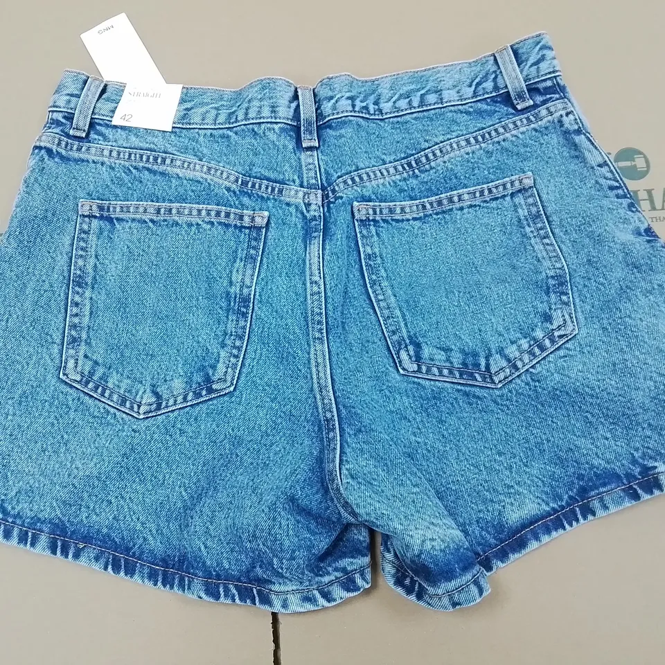 MNG STRAIGHT HIGH WAIST SHORTS - 42
