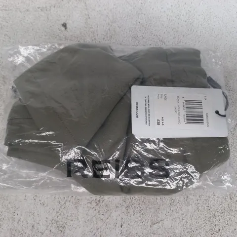 BAGGED REISS OLIVER INTERLOCK CARGO SHORTS IN SAGE SIZE 4-5 YEARS