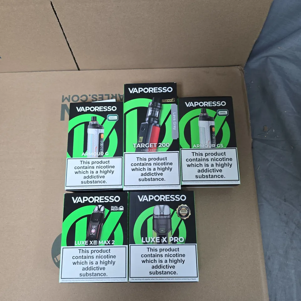 BOX OF APPROXIMATELY 30 ASSORTED E-CIGARETTES AND ACCOMPANIMENTS TO INCLUDE: VARIOUS VAPORESSO PRODUCTS 