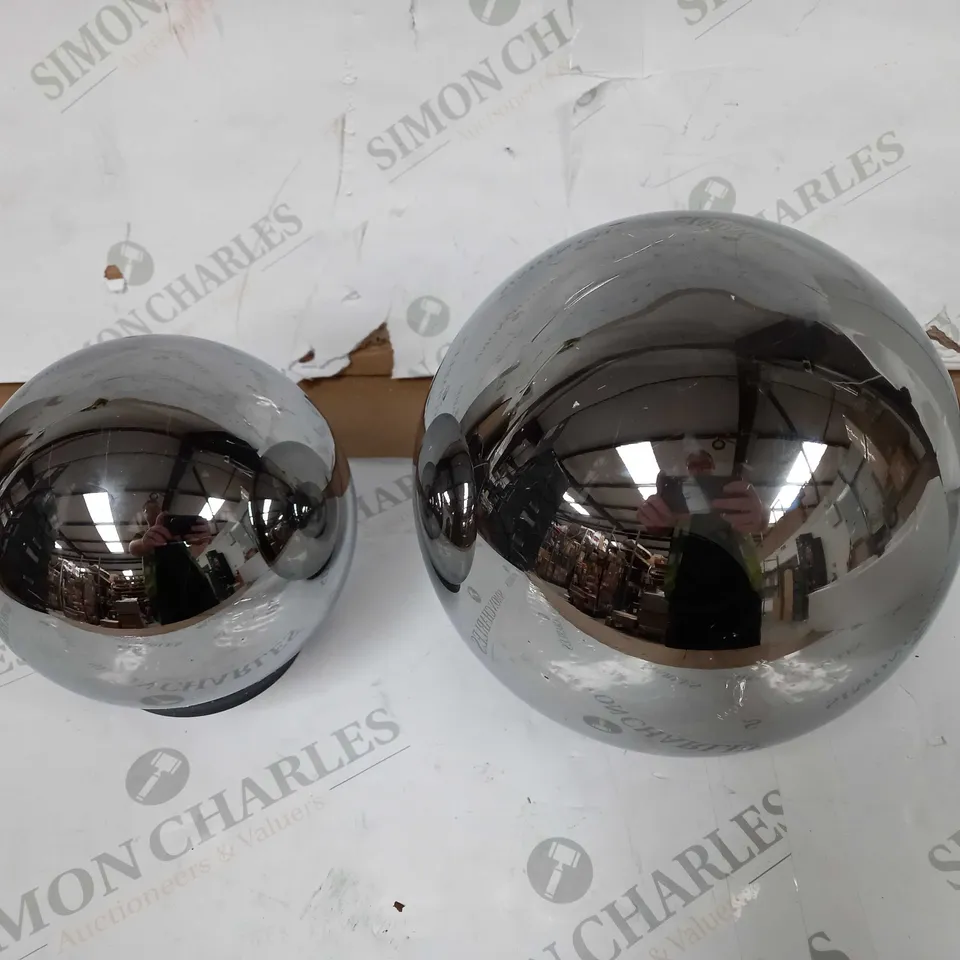 BOXED KELLY HOPPEN SET OF 2 INDOOR OUTDOOR PRELIT GLASS DECOR - REFLECTIVE ORBS
