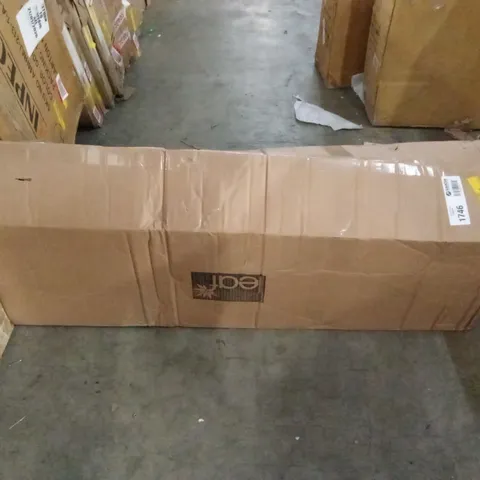 BOXED 120cm FAUX PLANT IN POT LINER (1 BOX)