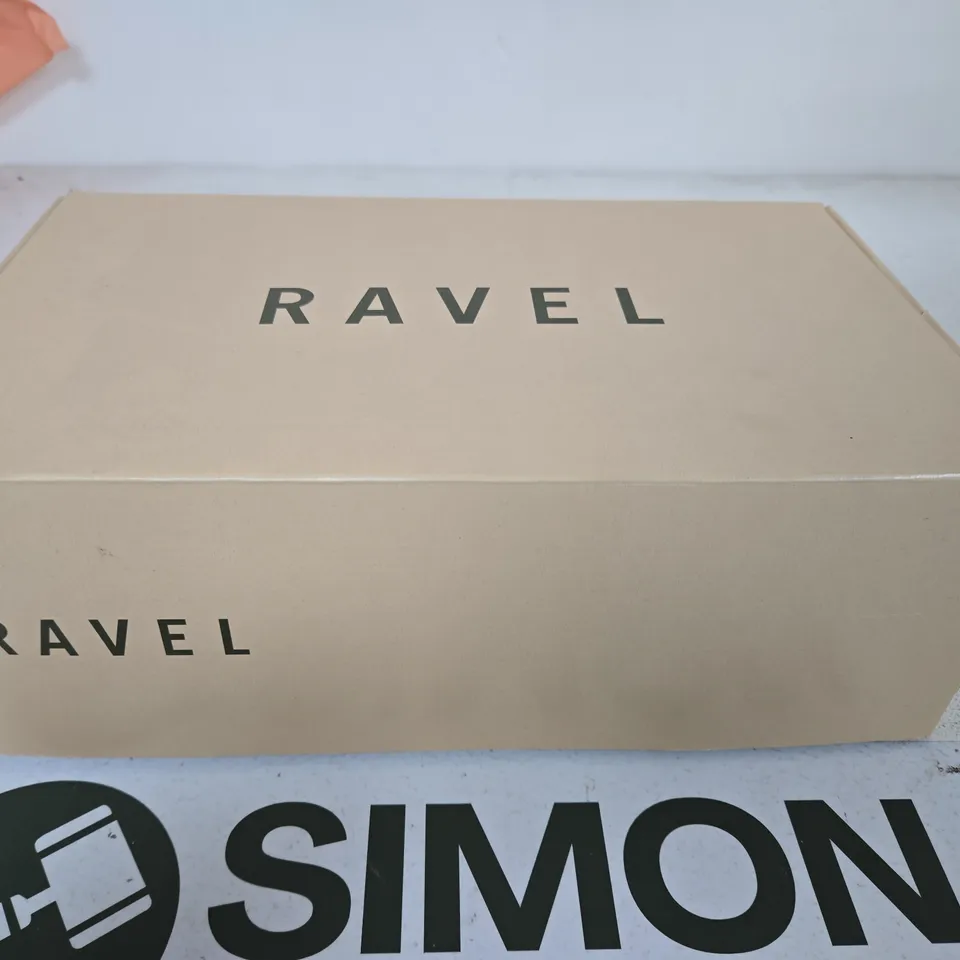 RAVEL INNES RL674 BLACK LEATHER SNEAKERS – UK 3 (EU 36)